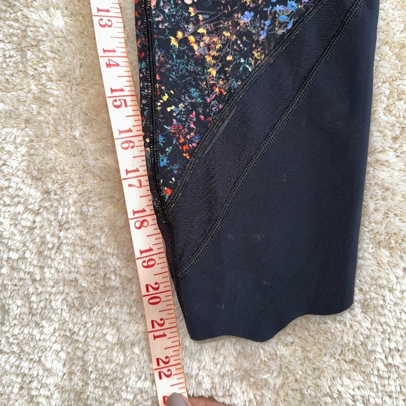 Lululemon Floral Wunder Under Crop II Special Edition Scallop Leggings Size 8 - Picture 11 of 16